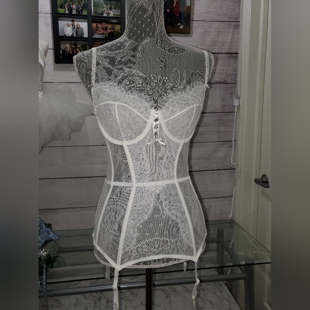 Victoria's Secret White Lace Bustier with Garters